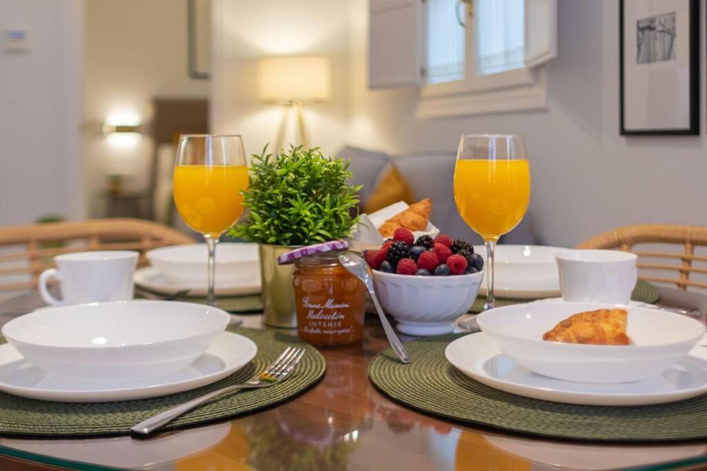 Mumu Luxury Suite Lirio Sevilla Eksteriør bilde